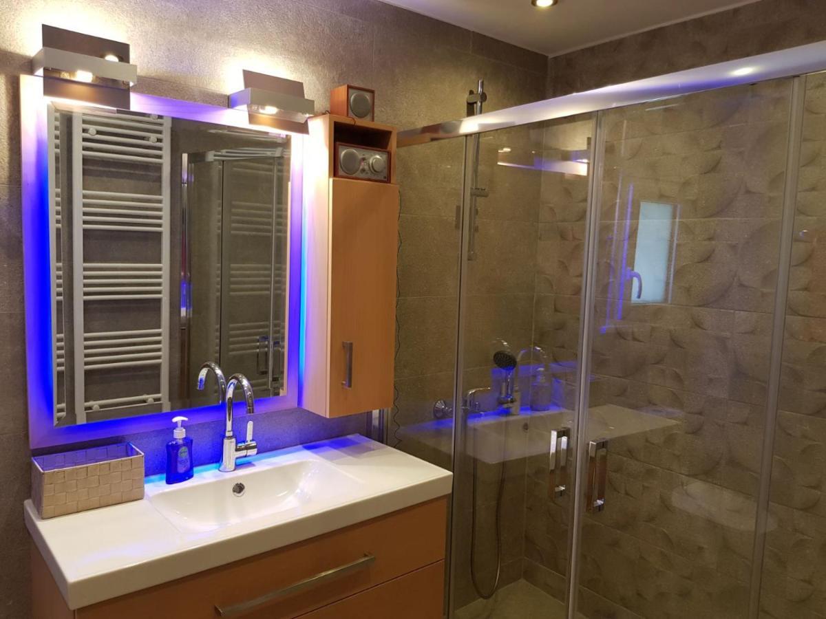 Casa Denva Villa Kalivia Thorikou Екстериор снимка