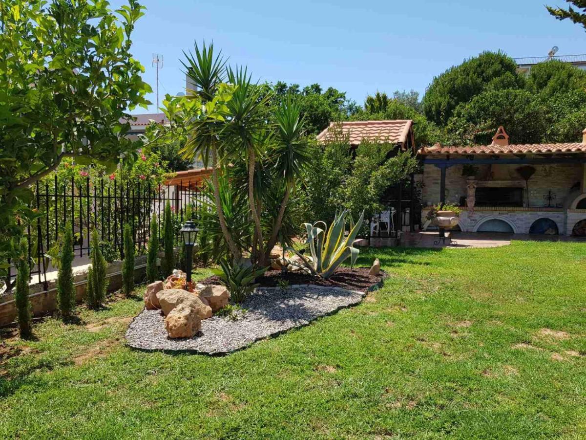 Casa Denva Villa Kalivia Thorikou Екстериор снимка